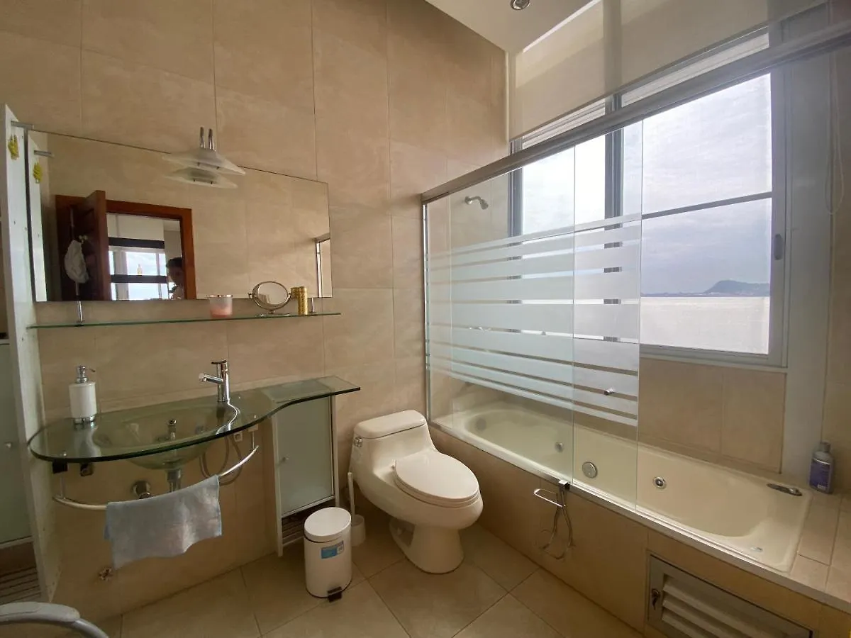 200 M2 - Puerto Santa Ana - 3 Habitaciones Guayaquil Aparthotel