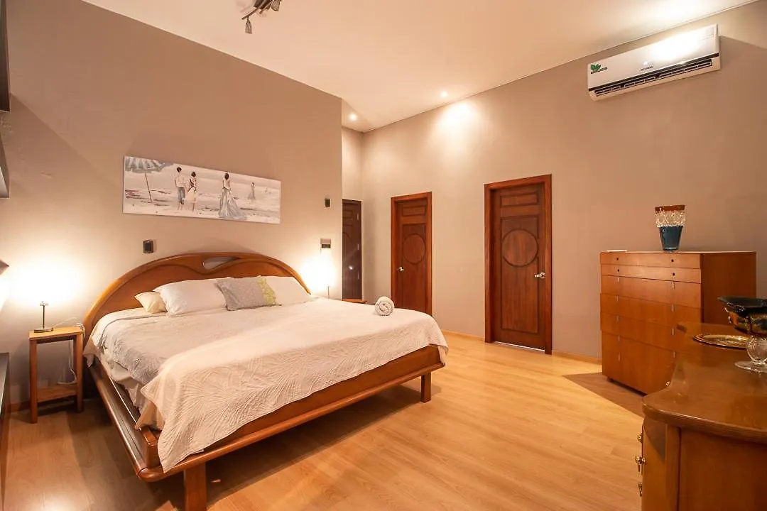 Aparthotel 200 M2 - Puerto Santa Ana - 3 Habitaciones Guayaquil